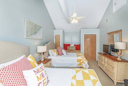 Beachside Haven near Charleston - Isle of Palms, South Carolina