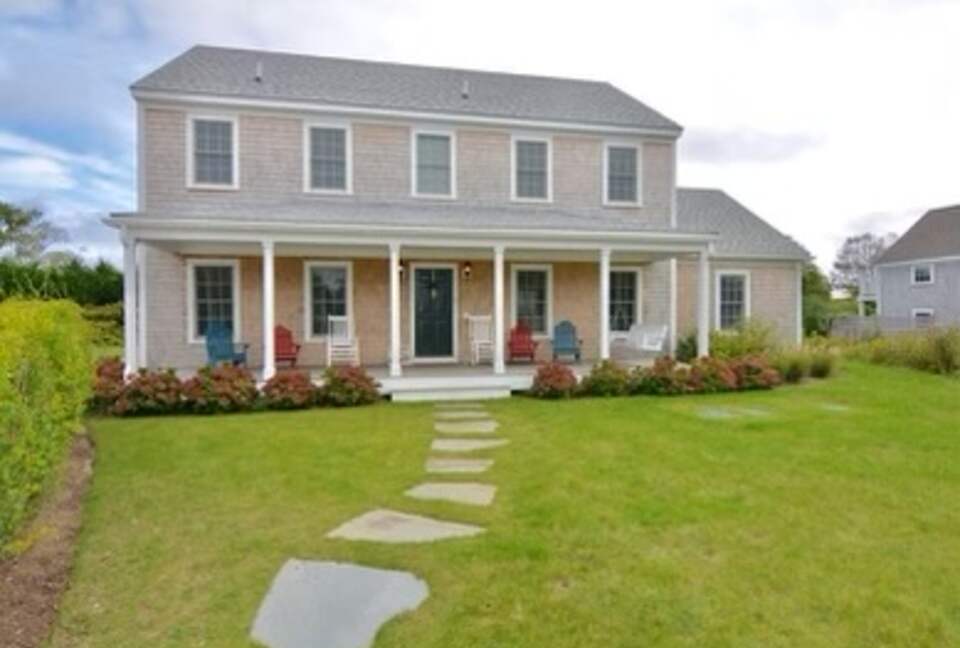 Island Elegance on Pinkham Circle - Nantucket, Massachusetts