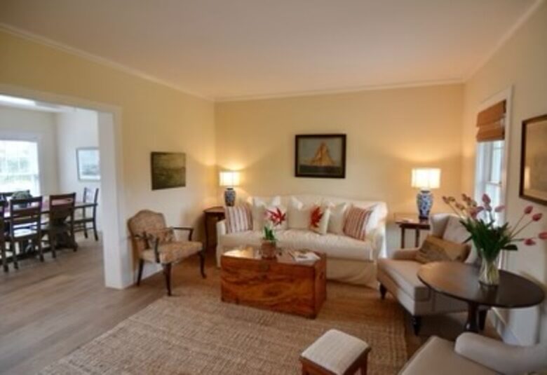 Island Elegance on Pinkham Circle - Nantucket, Massachusetts