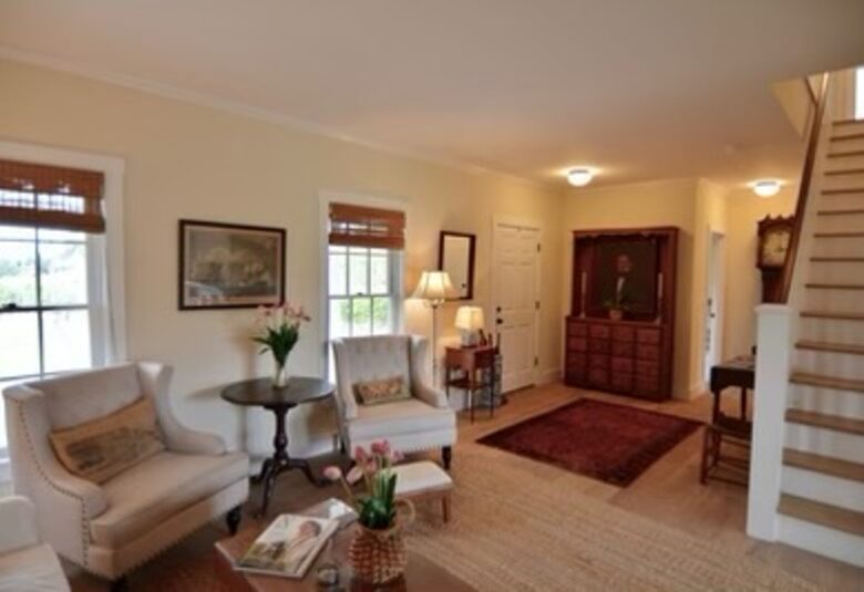 Island Elegance on Pinkham Circle - Nantucket, Massachusetts