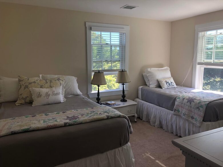 Island Elegance on Pinkham Circle - Nantucket, Massachusetts