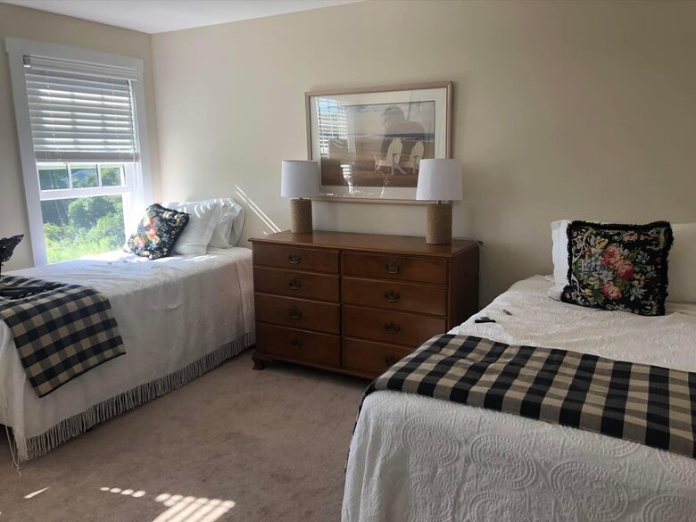 Island Elegance on Pinkham Circle - Nantucket, Massachusetts