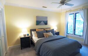 2nd floor guest room