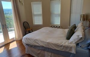 Healdsburg Retreat: Views & Vineyards - Healdsburg, California