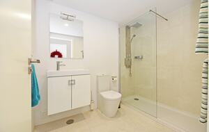 Modern Detached Villa - Faro, Portugal