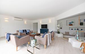 Modern Detached Villa - Faro, Portugal