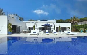 Modern Detached Villa - Faro, Portugal