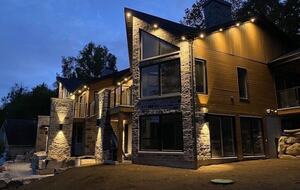 Mountain Golf Retreat: 5-Bedroom near Tremblant Ski Resort - Mont-Tremblant, Canada
