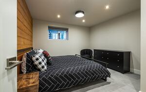 Mountain Golf Retreat: 5-Bedroom near Tremblant Ski Resort - Mont-Tremblant, Canada