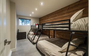 Mountain Golf Retreat: 5-Bedroom near Tremblant Ski Resort - Mont-Tremblant, Canada