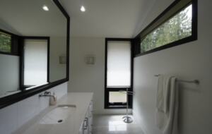 West Vancouver Contemporary Hideaway - West Vancouver, Canada