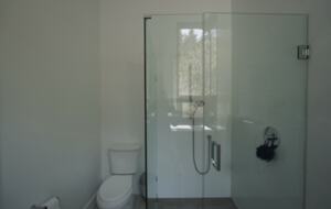 West Vancouver Contemporary Hideaway - West Vancouver, Canada