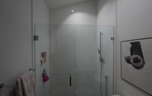 West Vancouver Contemporary Hideaway - West Vancouver, Canada