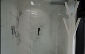 West Vancouver Contemporary Hideaway - West Vancouver, Canada