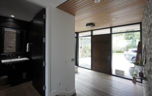 West Vancouver Contemporary Hideaway - West Vancouver, Canada