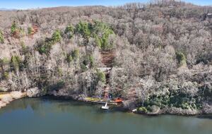 Stunning Lakeside Retreat - Morganton, Georgia