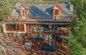 Stunning Lakeside Retreat - Morganton, Georgia