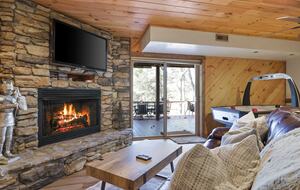 Stunning Lakeside Retreat - Morganton, Georgia