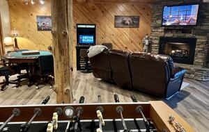 Stunning Lakeside Retreat - Morganton, Georgia