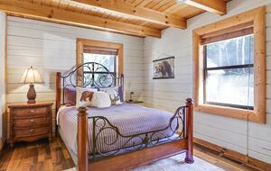 Stunning Lakeside Retreat - Morganton, Georgia