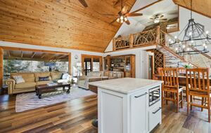 Stunning Lakeside Retreat - Morganton, Georgia