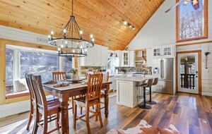 Stunning Lakeside Retreat - Morganton, Georgia