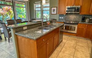 Kitchen with many extras - Breville Espresso and convection oven