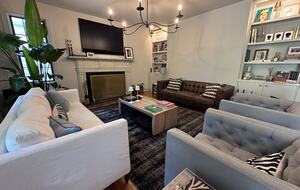 Mount Pleasant Contemporary Charmer - Mount Pleasant, South Carolina