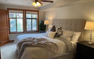 Updated Ski in Ski Out Residence at Solitude - Brighton, Utah