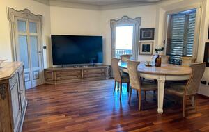 Elegant Home Gallery - Bologna, Italy