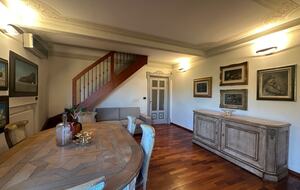 Elegant Home Gallery - Bologna, Italy