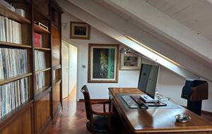 Elegant Home Gallery - Bologna, Italy