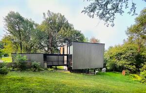 Mid-Modern-Century "Mr. (aka:Modern Renaissance)" in Iowa City - Iowa City, Iowa