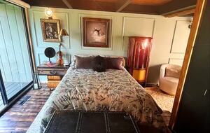 Mid-Modern-Century "Mr. (aka:Modern Renaissance)" in Iowa City - Iowa City, Iowa