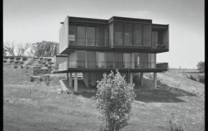 Mid-Modern-Century "Mr. (aka:Modern Renaissance)" in Iowa City - Iowa City, Iowa