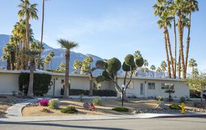 Stylish Mid-Century Villa with Stunning Views - Palm Springs, California
