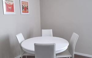 2 BD Apartment In Historical Palace - Florence, Italy