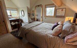 Upper level queen + twin bedroom