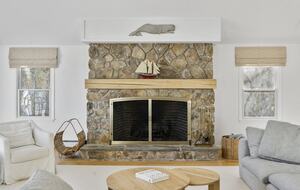 Luxury Beach House w/ Private Pond - Falmouth, Massachusetts