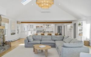 Luxury Beach House w/ Private Pond - Falmouth, Massachusetts