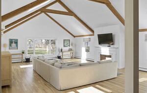 Luxury Beach House w/ Private Pond - Falmouth, Massachusetts