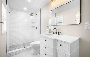 Beach Bungalow - 1.5 Blocks to the Beach! - Brigantine, New Jersey