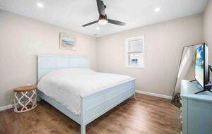 Beach Bungalow - 1.5 Blocks to the Beach! - Brigantine, New Jersey