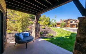 Mountain Haven Retreat: Just Steps From Slopes - Park City, Utah
