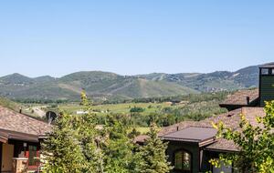 Mountain Haven Retreat: Just Steps From Slopes - Park City, Utah
