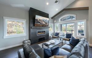 Mountain Haven Retreat: Just Steps From Slopes - Park City, Utah