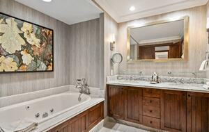 100 Bachelor Ridge in Bachelor Gulch/Beaver Creek- Two Bedroom Residence- Lift tickets included - Beaver Creek, Colorado