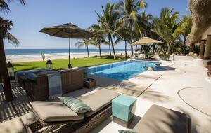 Casa Descalza | Oceanfront Private Villa - Santa Maria Colotepec, Mexico