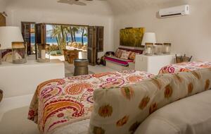 Casa Descalza | Oceanfront Private Villa - Santa Maria Colotepec, Mexico