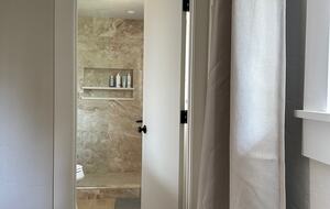 Charming Home Polk County - Dallas, Oregon